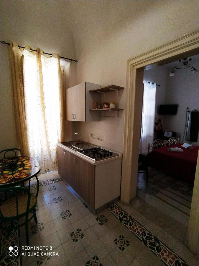 Agli Antichi Quartieri Apartments & Room Алкамо Екстериор снимка